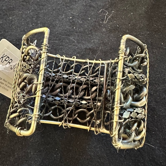 Madison Ave Cuff Bracelet NWT - Picture 4 of 4